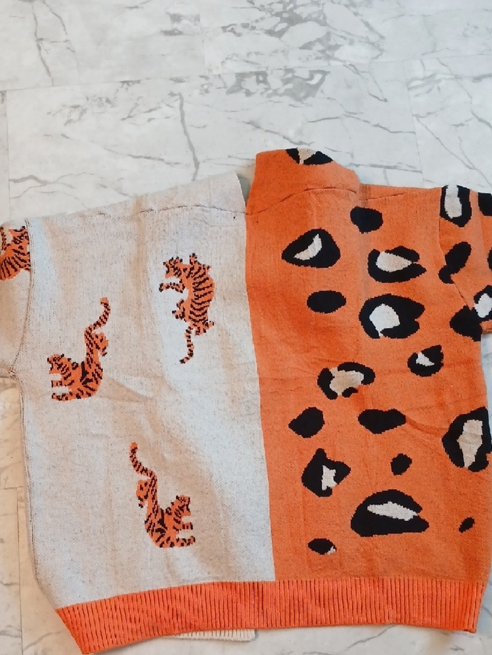 Two-Tone Orange & Cream Women's Knit Cardigan with Tiger Motifs - Picture 4 of 4